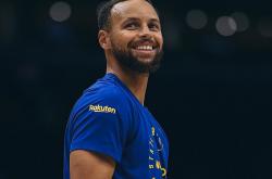 开云体育在线-掘金险胜鹈鹕，库里统治全场