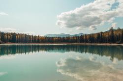 开云体育入口-逆转红土阴霾，阿尔卡拉斯ATP总决赛点燃赛场传奇