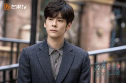 开云体育-独臂擎天，当乔治扛起摇摇欲坠的广厦，篮球之神也为之侧目