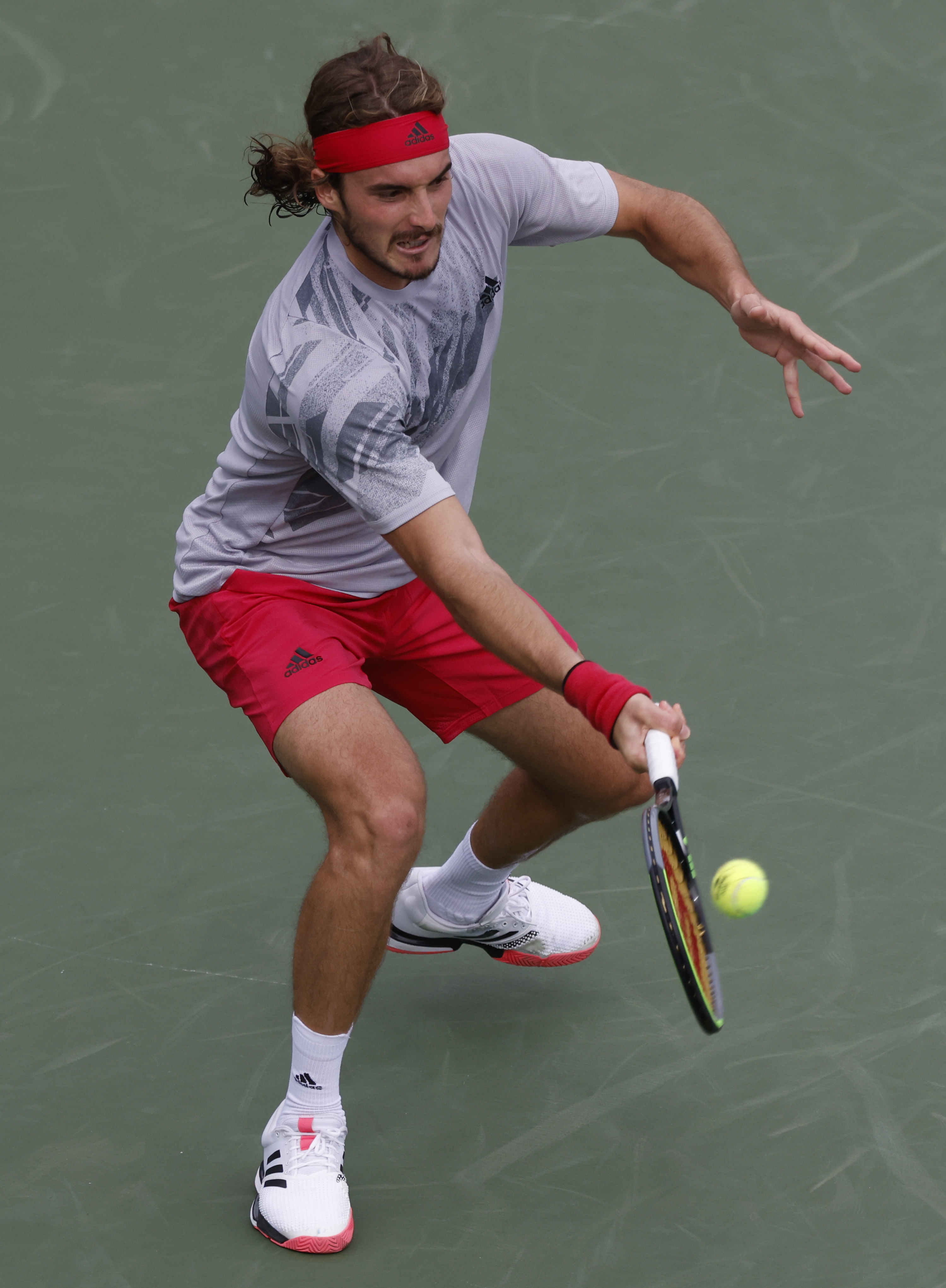 西班牙网球队轻取日本网球队,西西帕斯打破历史纪录的简单介绍 西班牙网球队轻取日本网球队,西西帕斯打破历史纪录的简单介绍