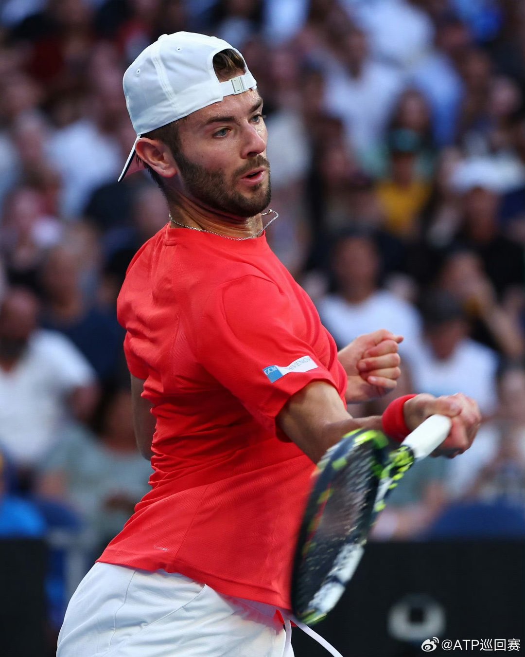 英国网球队碾压法国网球队，克耶高斯统治全场