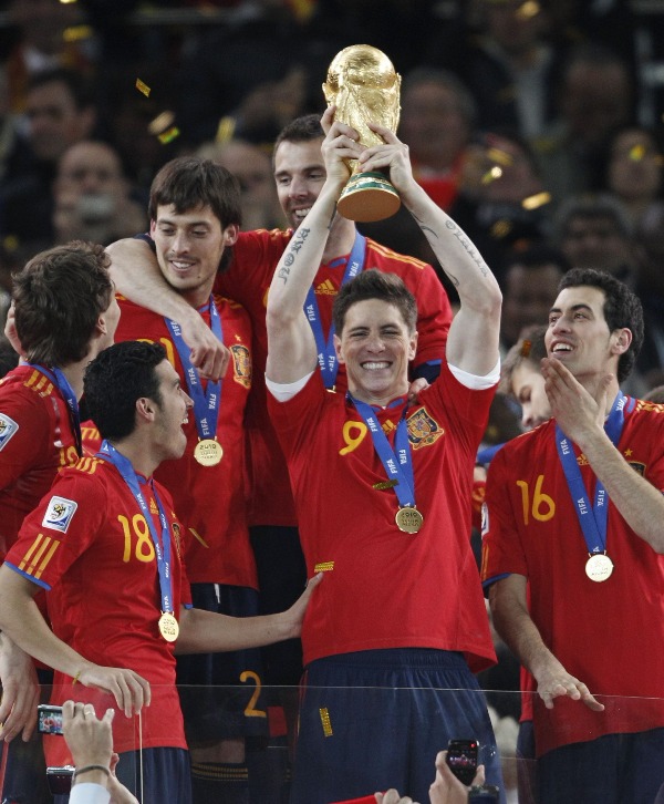 美国横扫西班牙，托雷斯惊艳世界