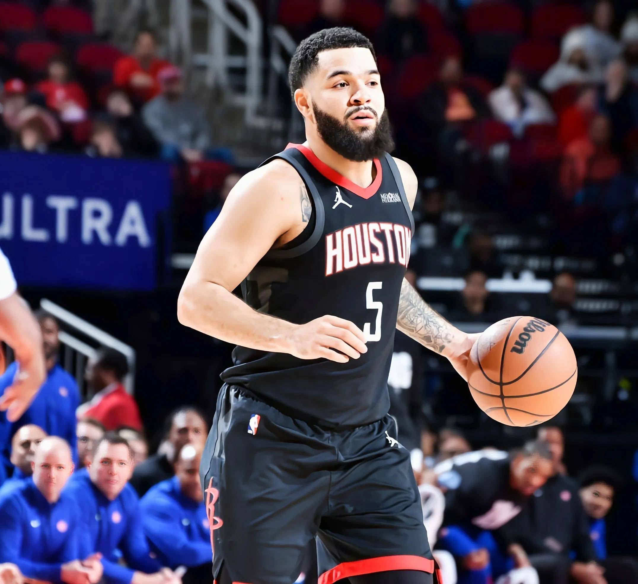 包含西班牙男篮力克火箭，波尔津吉斯爆发神勇的词条