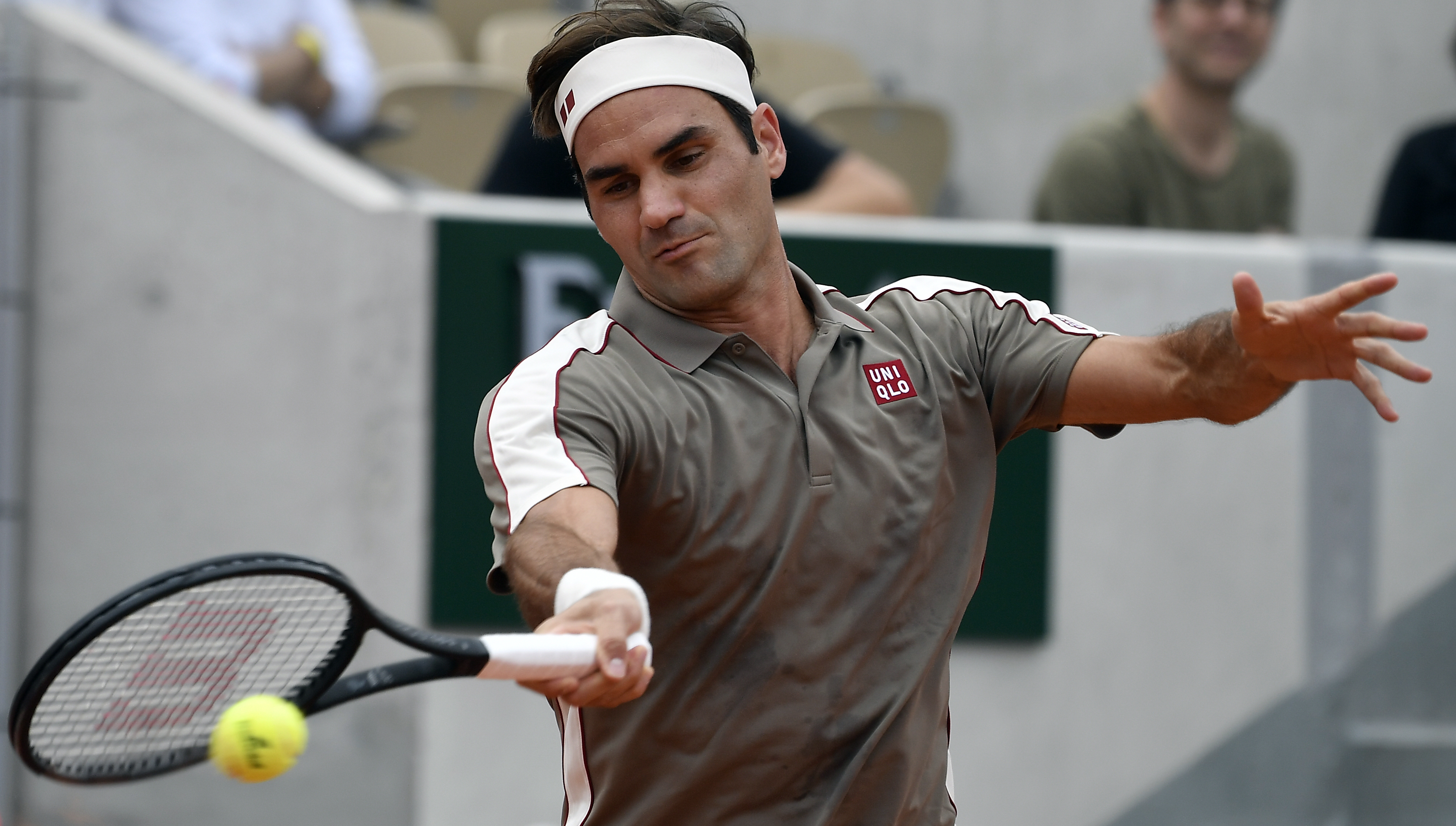 世界网球队强势西班牙网球队，费德勒绝境逆转