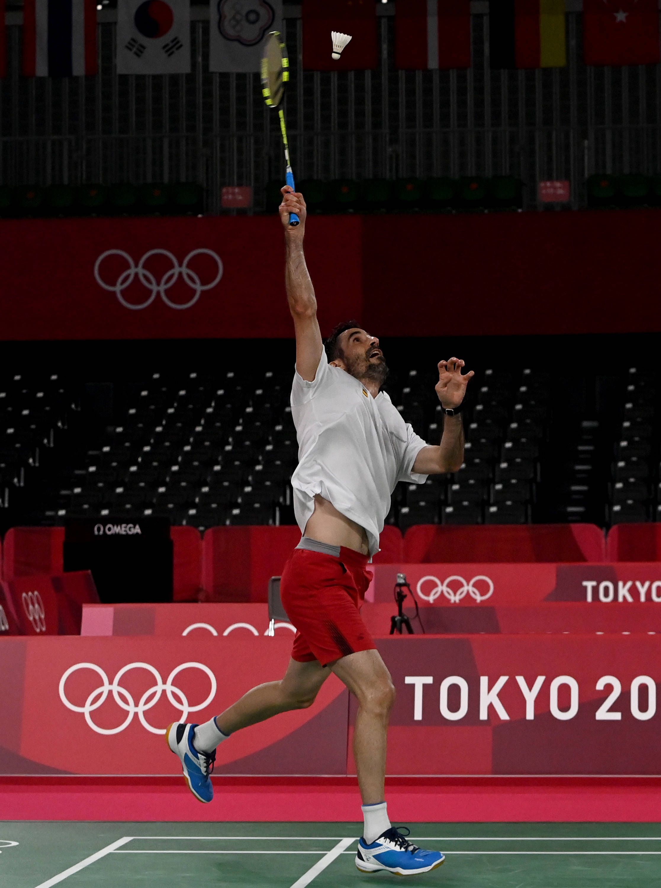 马来西亚羽毛球队绝杀英格兰羽毛球队，谌龙统治全场