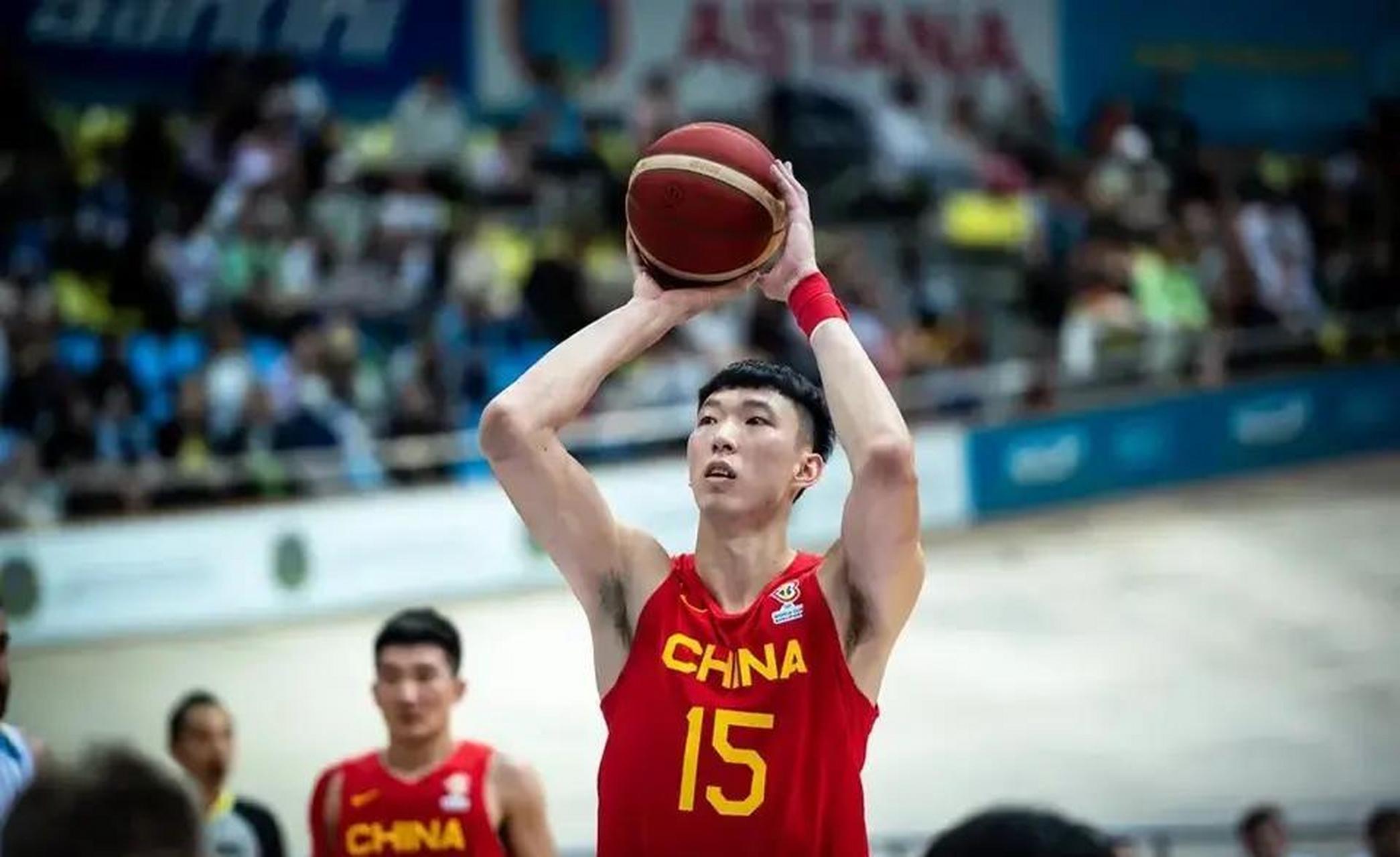 勇士翻盘篮网，周琦关键制胜