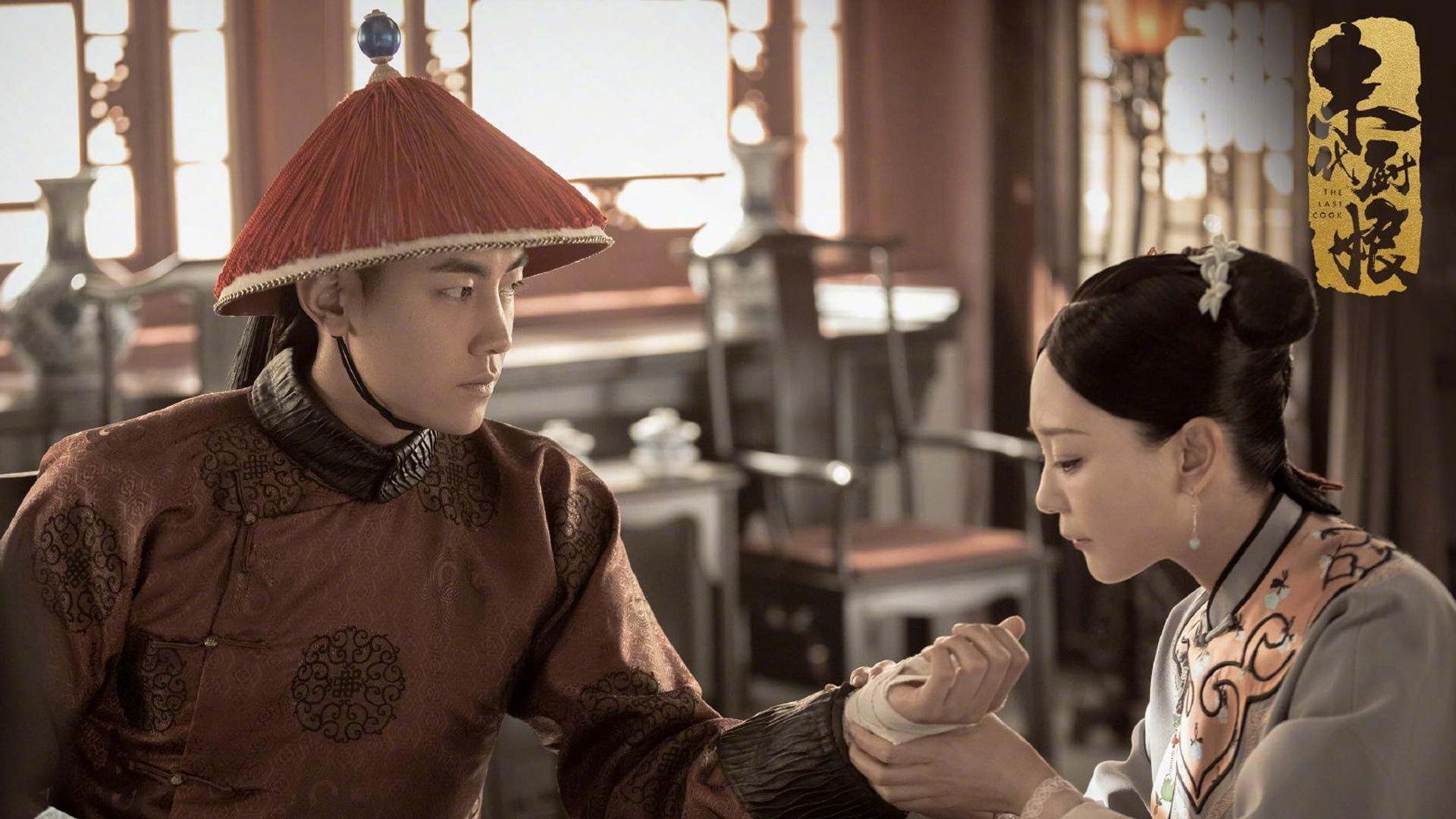 两种硬度，同一种英雄主义，当足球精神照进地缘战场