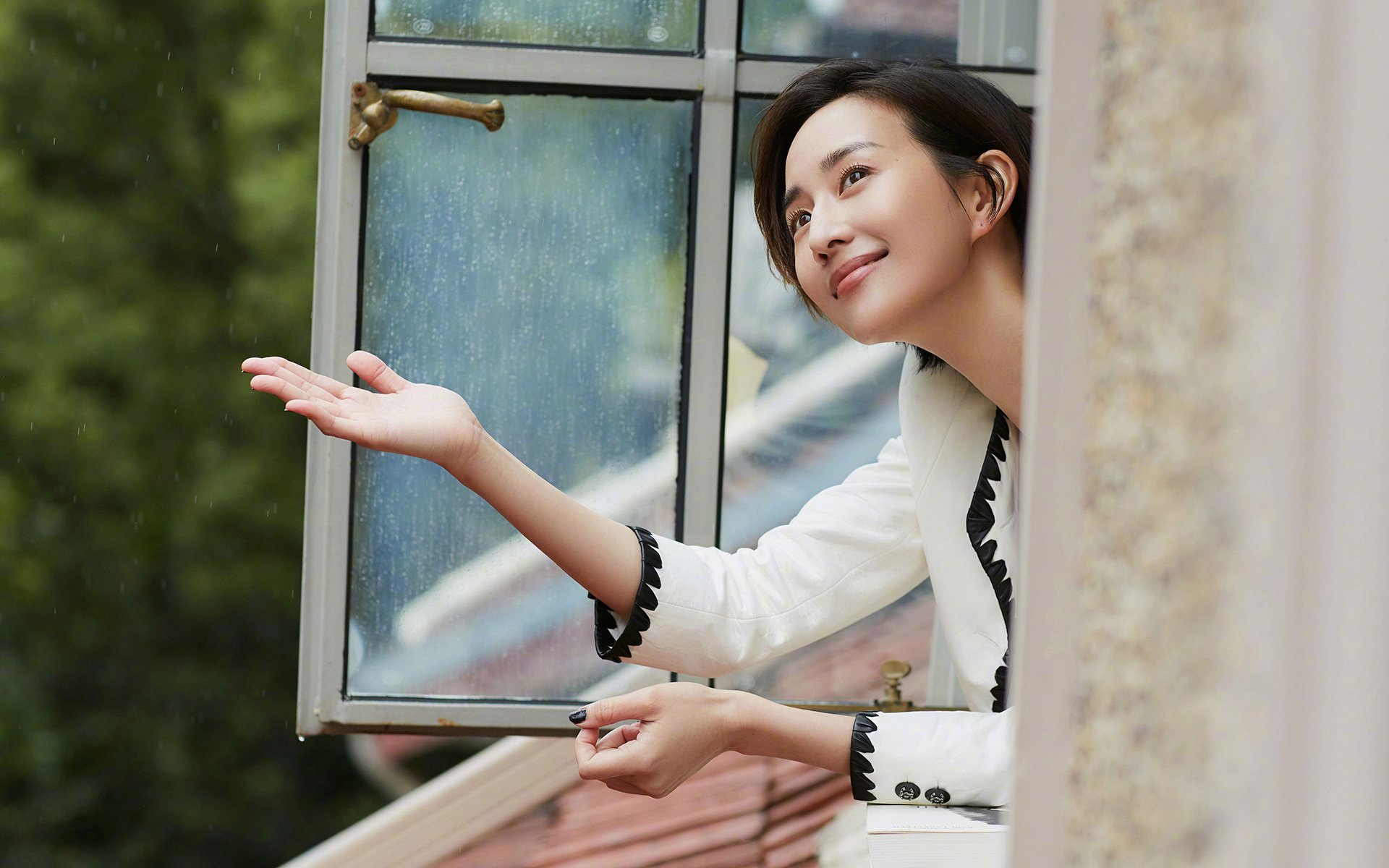 宿命的防守，当智利矿工的铁壁，映照出萨拉赫的锁