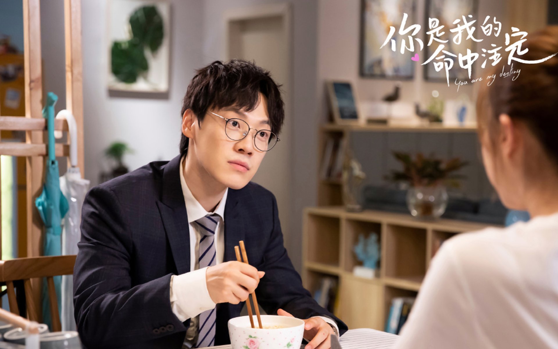 当伯纳乌升起智利矿工旗，一场错位国家德比的战术启示